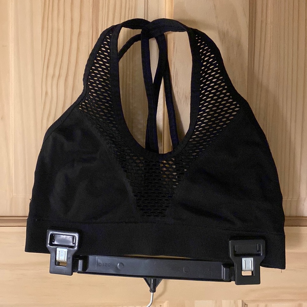 Victoria Secret Sports bra medium not padded black